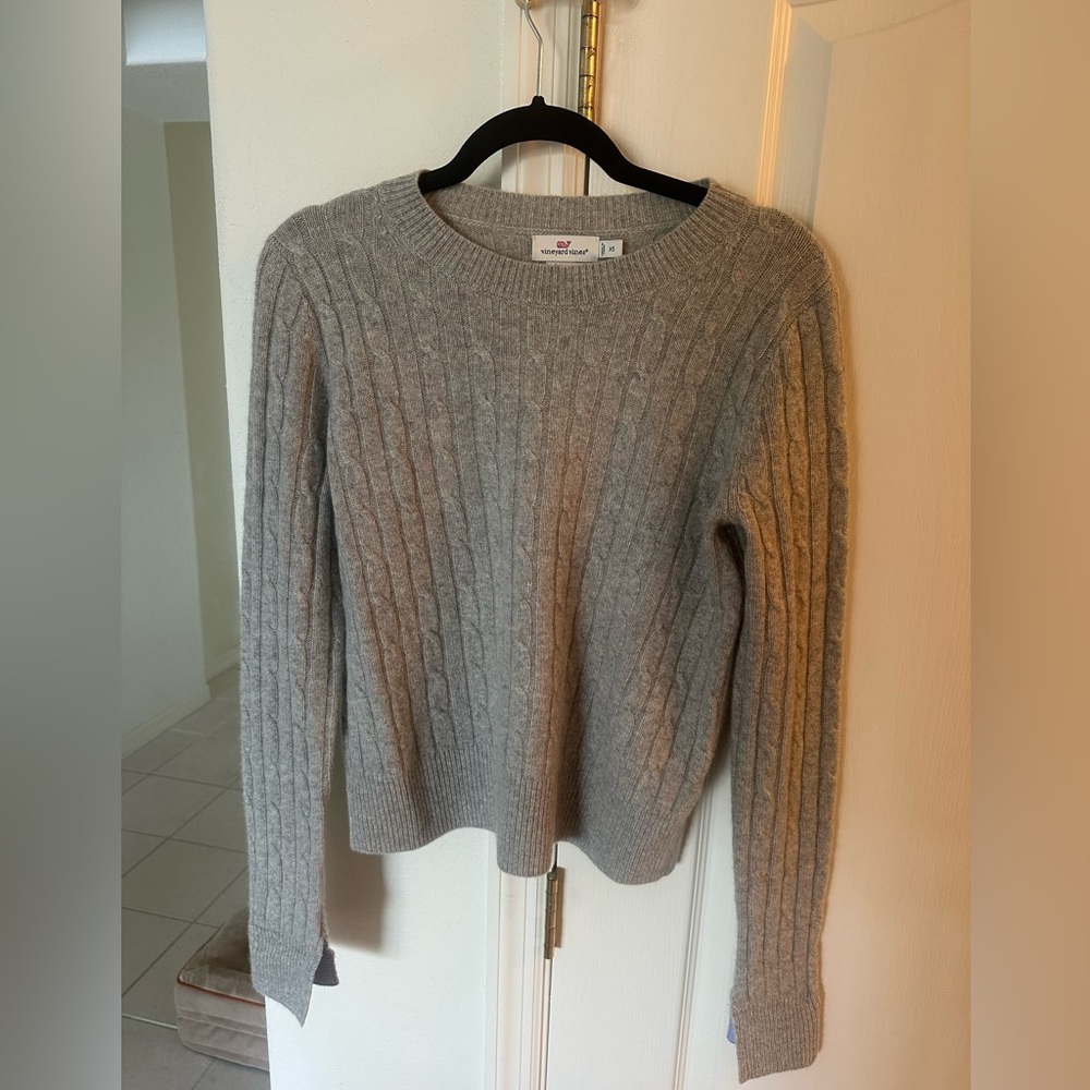 Vineyard Vines cashmere sweater